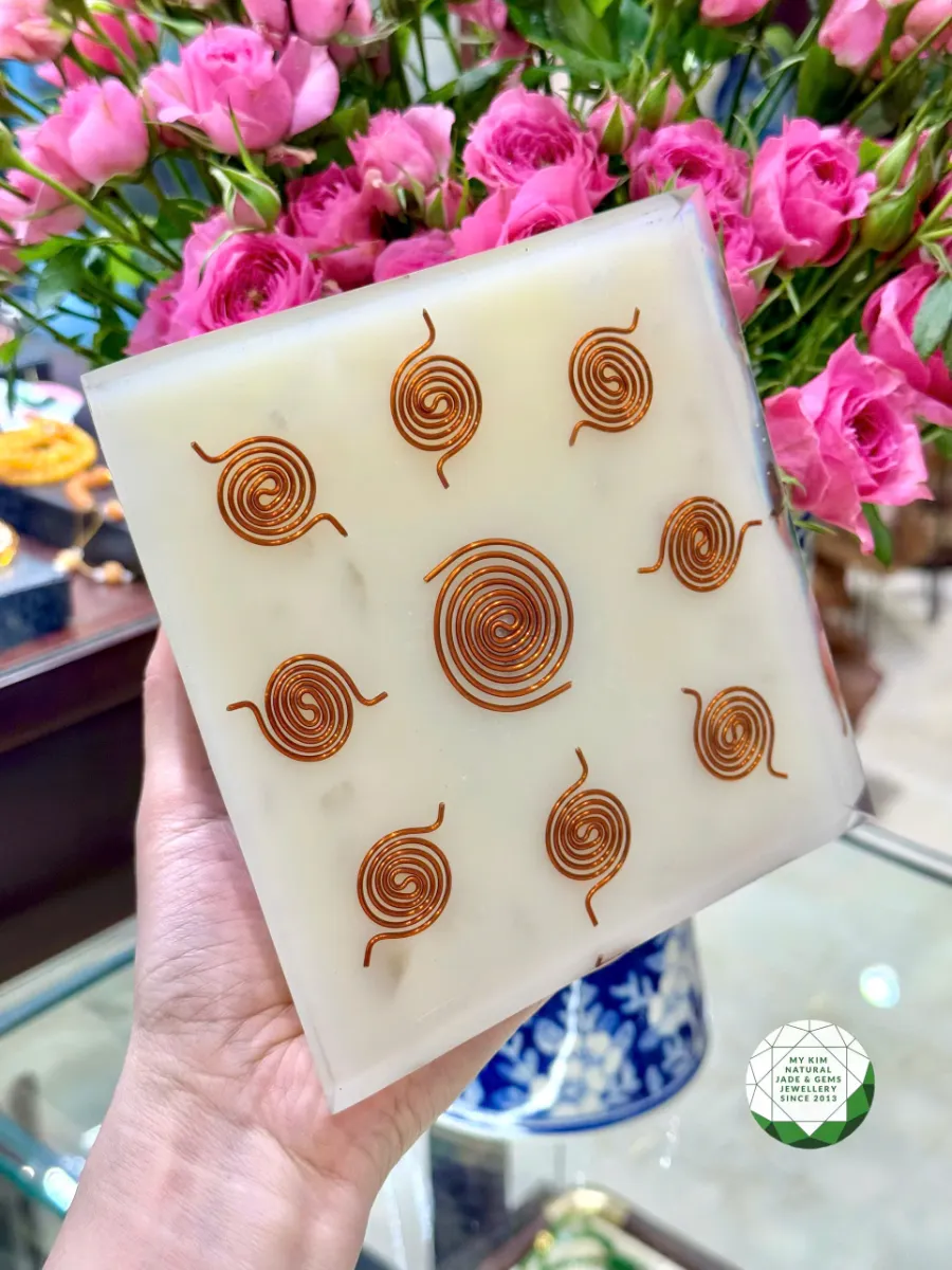 Tháp Orgonite Thạch Anh Trắng – Biểu tượng tinh khiết, cân bằng năng lượng phong thủy