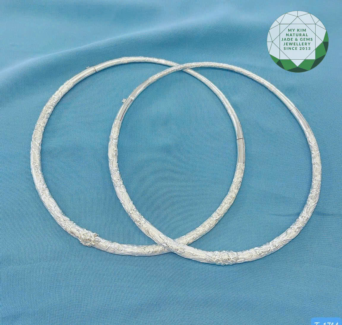 Kiềng Bạc Điêu Khắc Hoa Văn Cổ