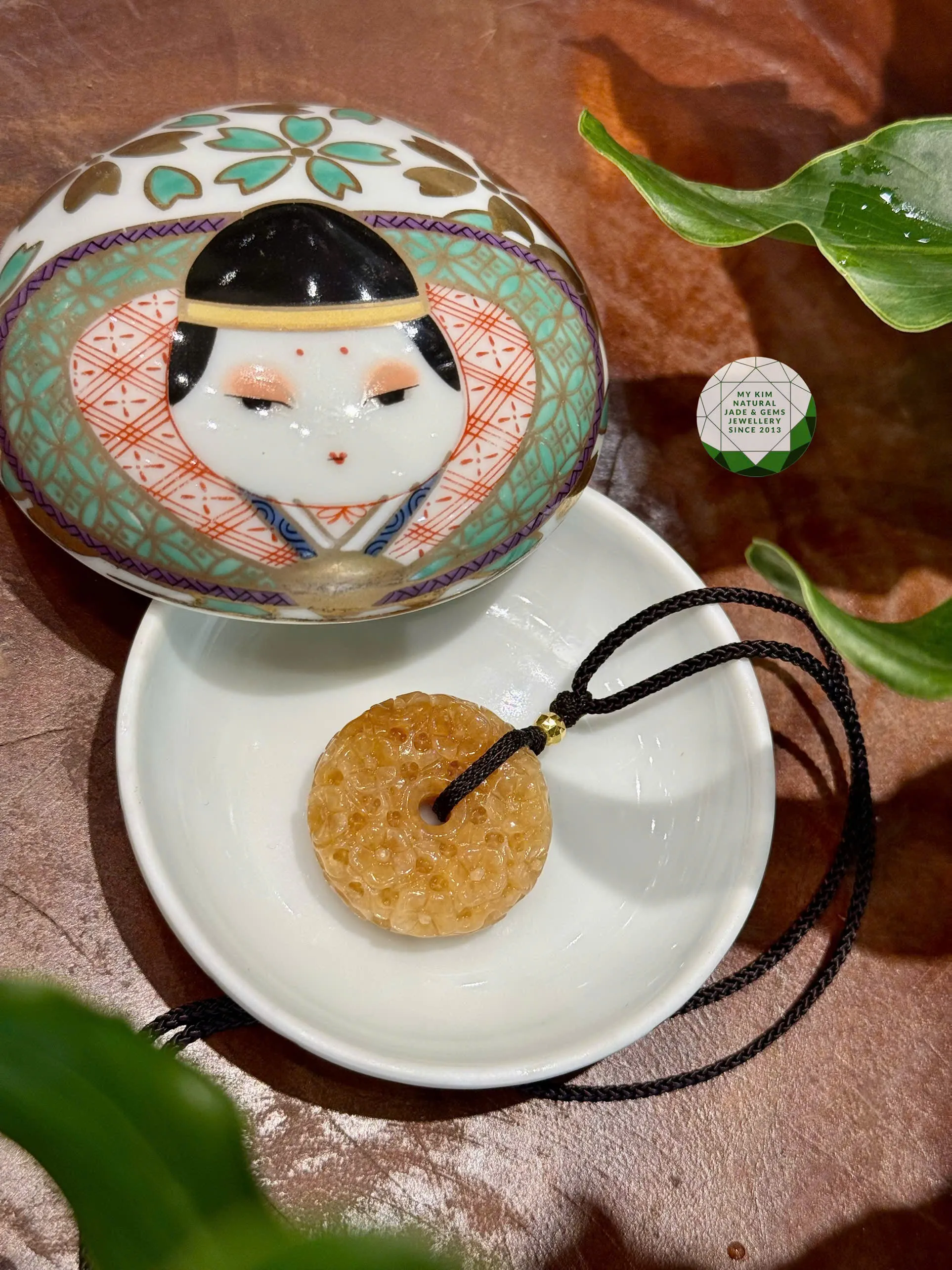 Mặt Dây Đồng Điếu Ngọc Phỉ Thúy Hoa Mai – Tài Lộc Viên