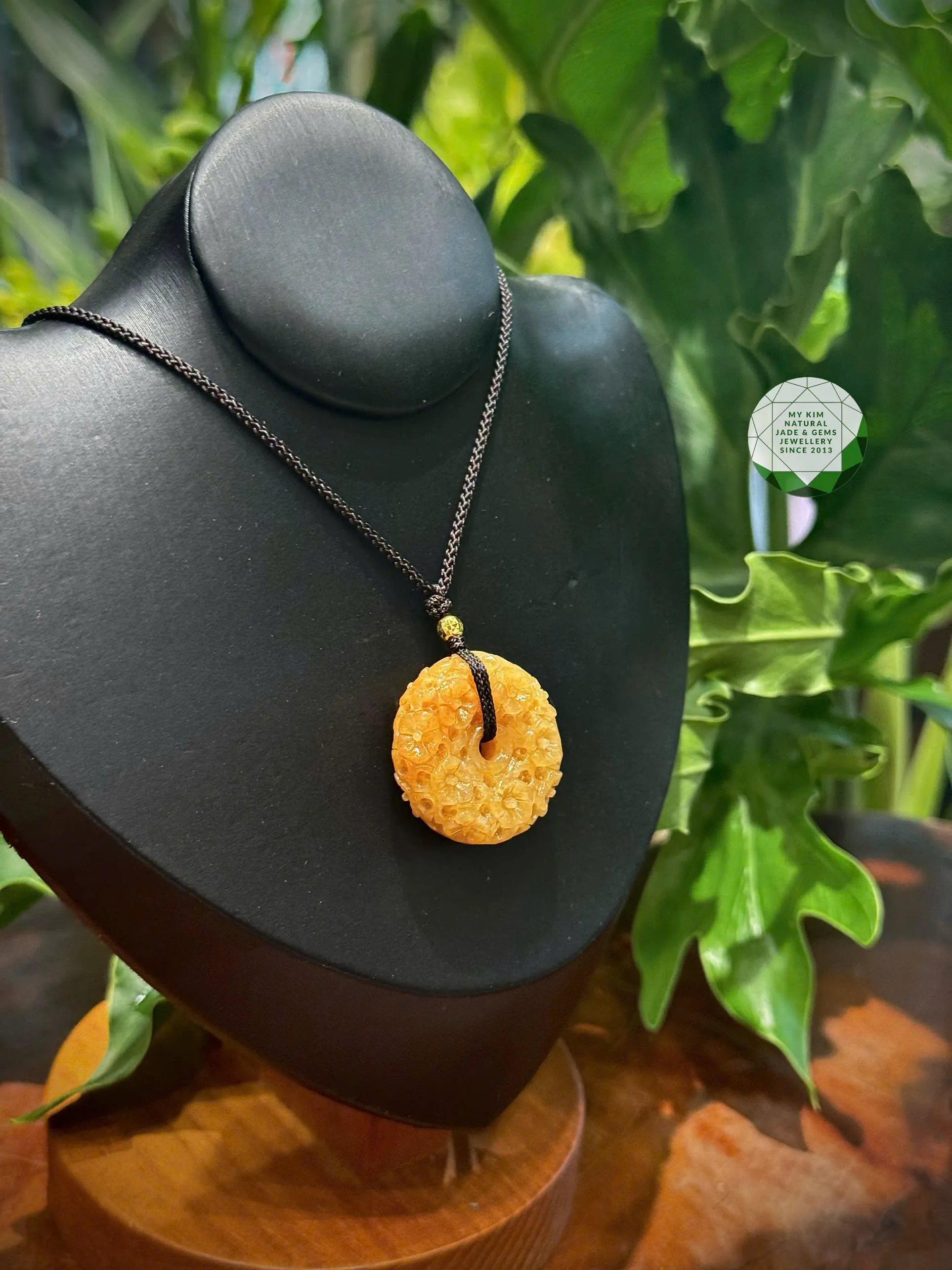 Mặt Dây Đồng Điếu Ngọc Phỉ Thúy Hoa Mai – Tài Lộc Viên 