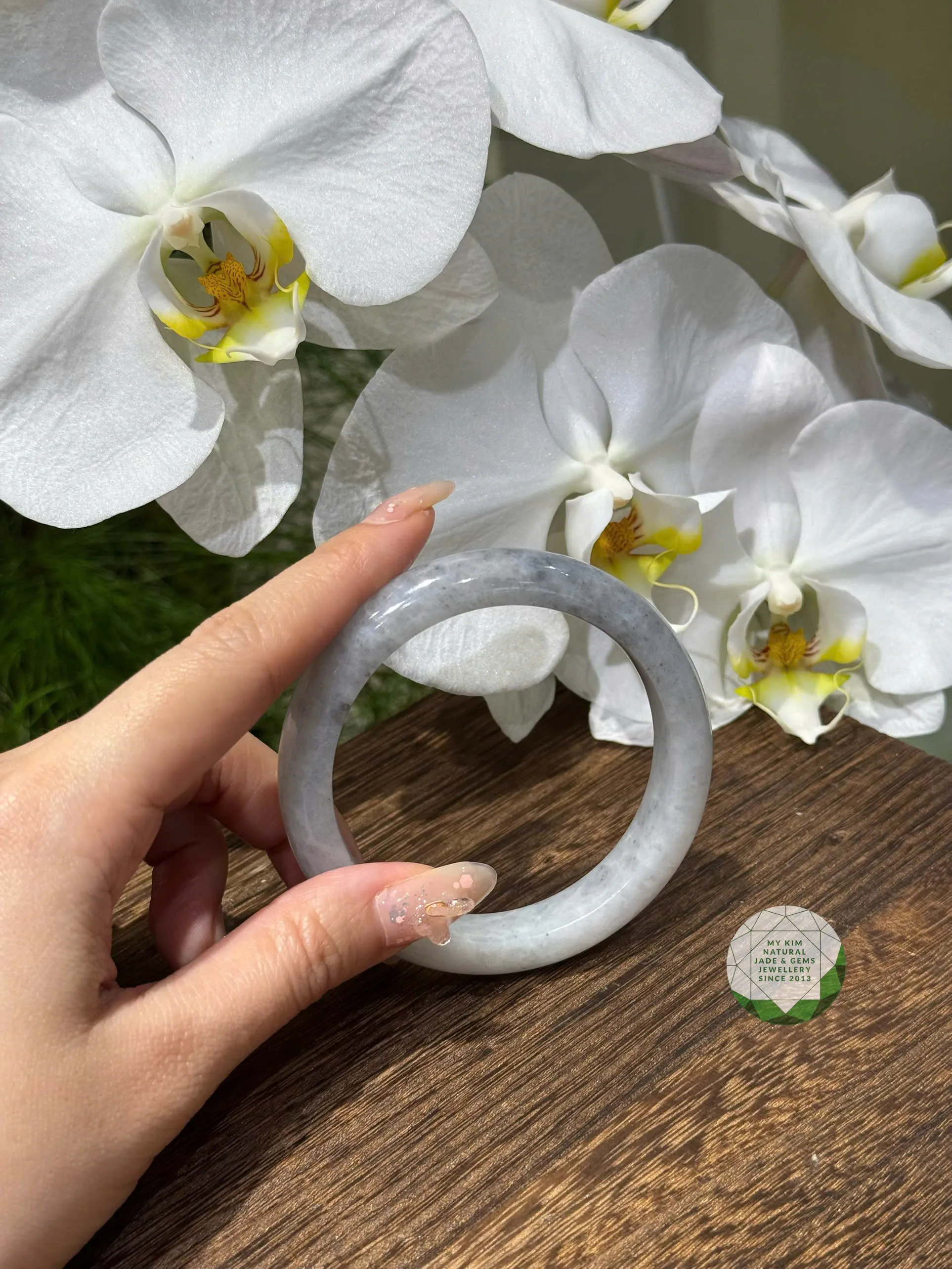 🖤 Vòng Bản Ngọc Phỉ Thúy Gà Đen – Biểu Tượng Quyền Lực & Năng Lượng Bảo Hộ