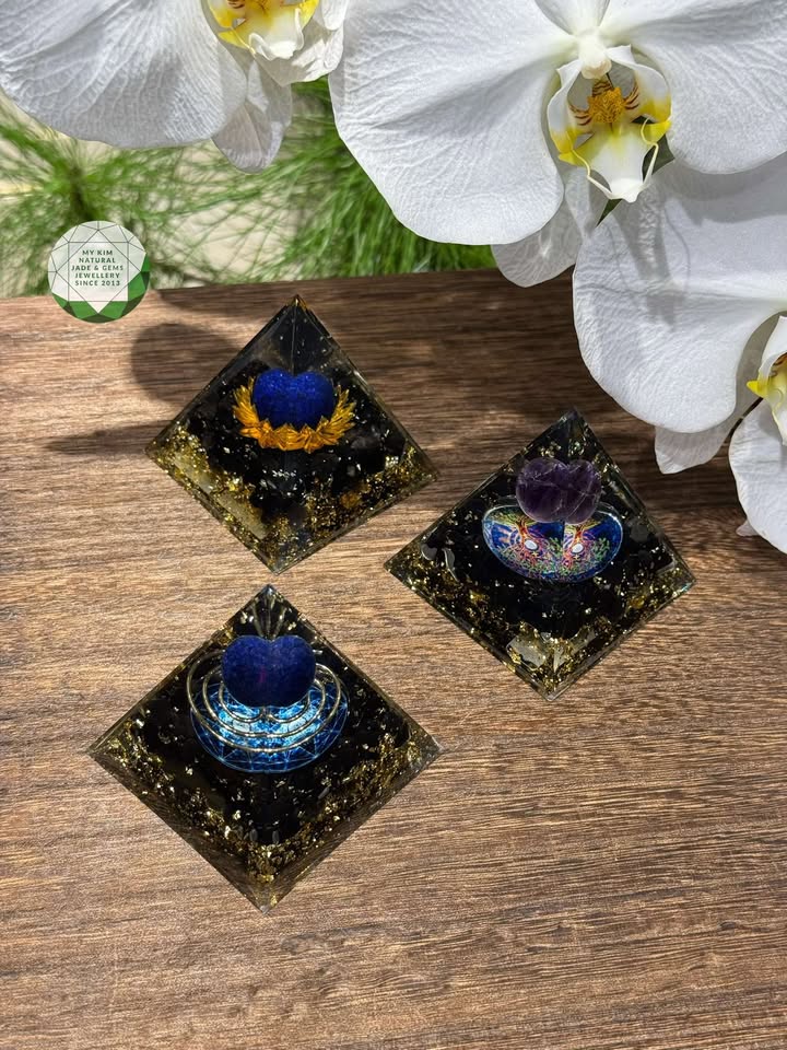 🔺 Kim Tự Tháp Năng Lượng Orgonite Resin – Nhỏ gọn, tinh tế 🔺
