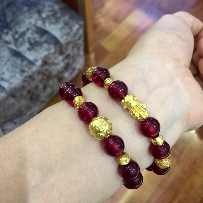Mã não đỏ  mix charm vàng 24k
