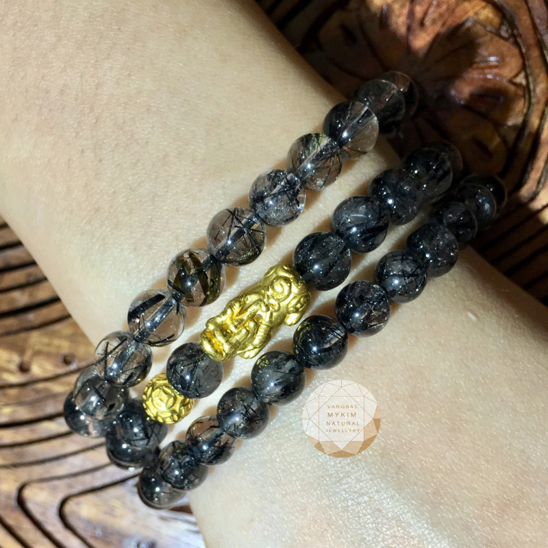 Vòng đá thạch anh tóc đen mix charm vàng 24k