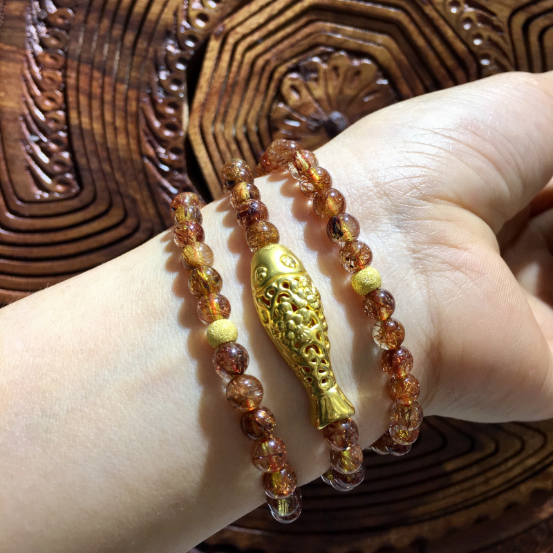 Vòng đá thạch anh tóc nâu  mix charm vàng 24k