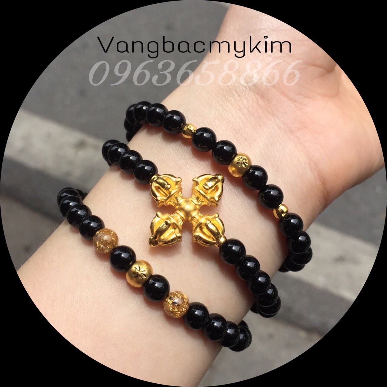 Vòng đá tektit mix charm vàng 