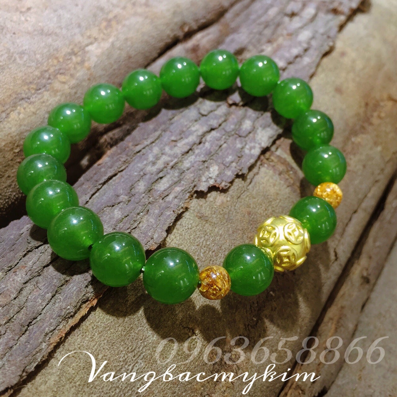 Vòng Mã Não xanh mix charm kim tiền si vàng 24k