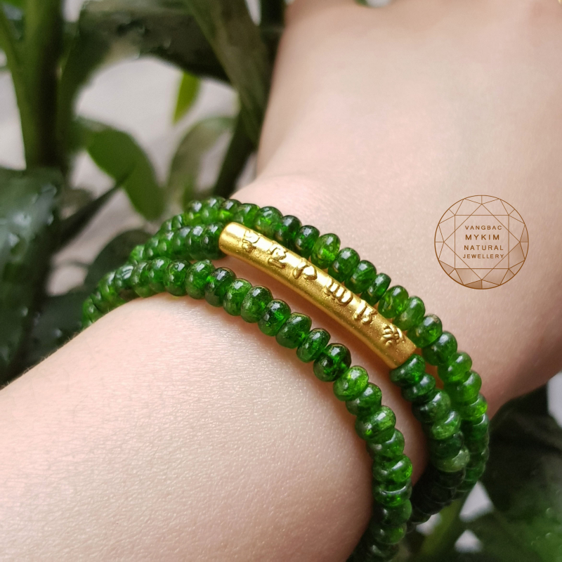 💚 Vòng Tay Diopside – 3 Vòng Quấn Hạt Dẹt, Mix Charm Vàng Khắc Om Mani | Thanh Tịnh – Tỉnh Thức – Tự Tại