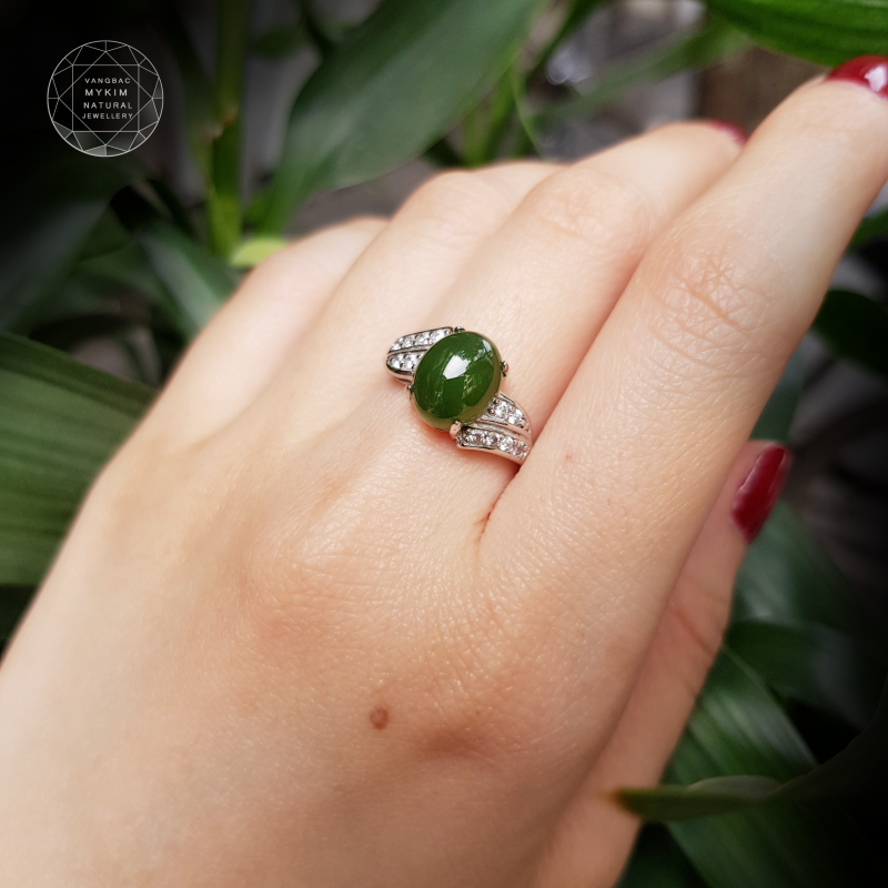 NHẪN NGỌC BÍCH NEPHRITE CANADA