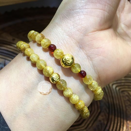 Vòng Thạch anh tóc vàng vip mix charm vàng 24k