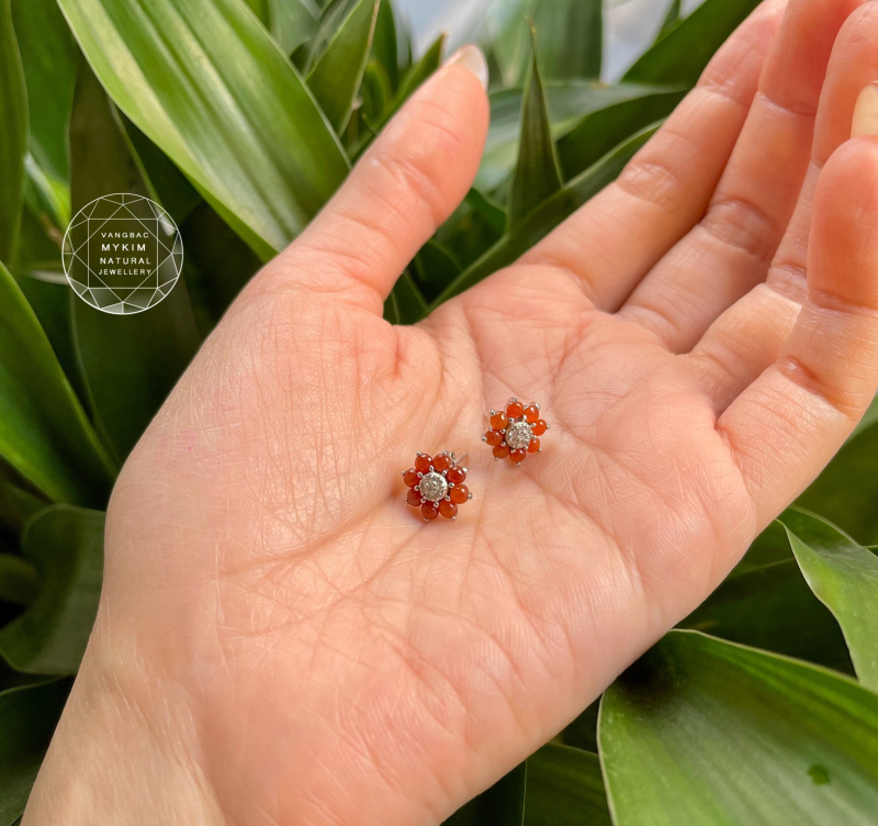 Bông Tai Ngọc Phỉ Thúy Hoàng Huyết - Bạc si vàng trắng 18k