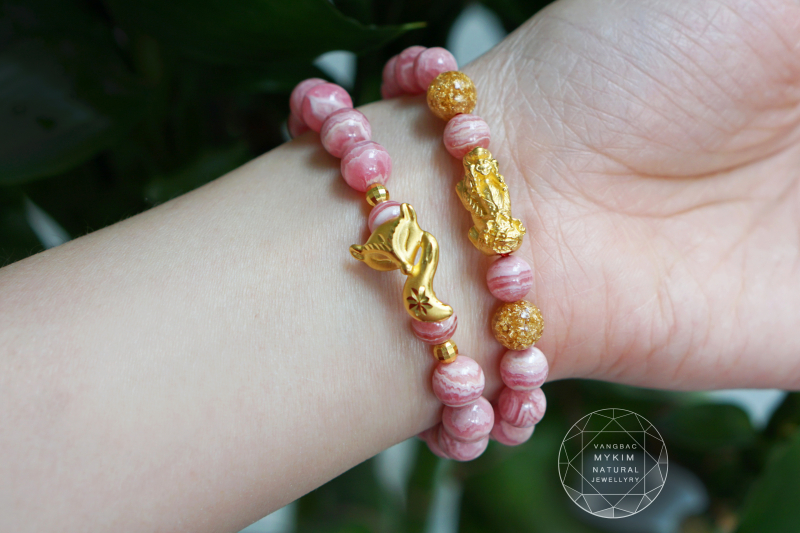 VÒNG ĐÁ ĐÀO HOA - Rhdochrosite - MIX VÀNG 24K TỲ HƯU - HỒ LY