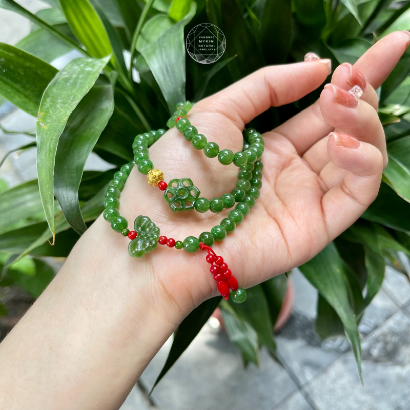 💚 Vòng Ngọc Bích Nephrite Jade • San Hô Tự Nhiên & Charm Vàng • Trang Sức Phong Thủy Cao Cấp