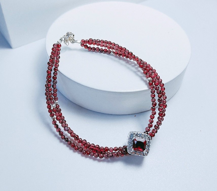Vòng Granat mix Bạc si vàng trắng 18k
