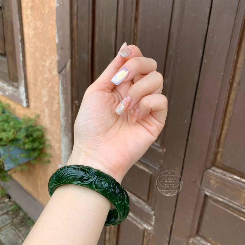 Vòng Ngọc Bích NEPHRITE - Bản liền - VIP
