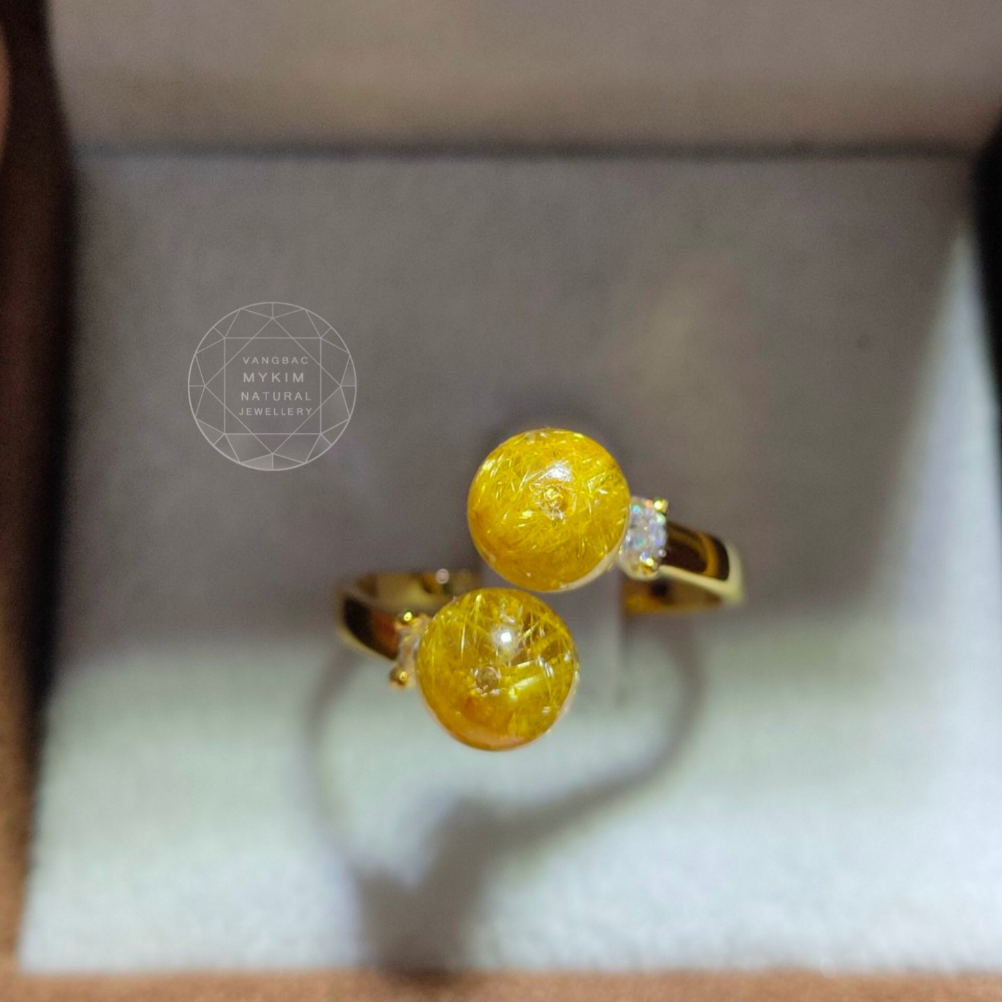 Nhẫn Thạch Anh Tóc Vàng – Vàng 10k | 14k | 18k | Thiết Kế Đính Đá Nhỏ Tinh Tế