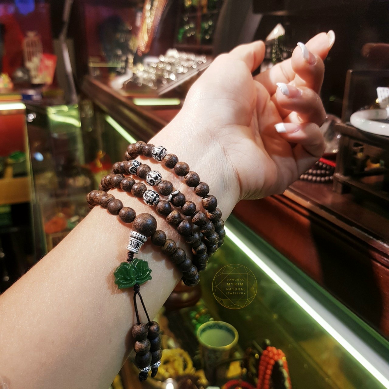 ✨ Vòng Trầm Hương – Hoa Sen Ngọc Bích – Kết Bạc 925 | Thanh Tịnh Từ Tâm, Vững Chãi Từ Gốc Rễ