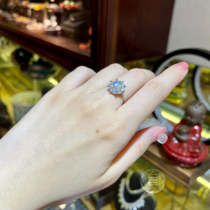 Nhẫn Đá Mặt Trăng - Bạc si vàng trắng 18k