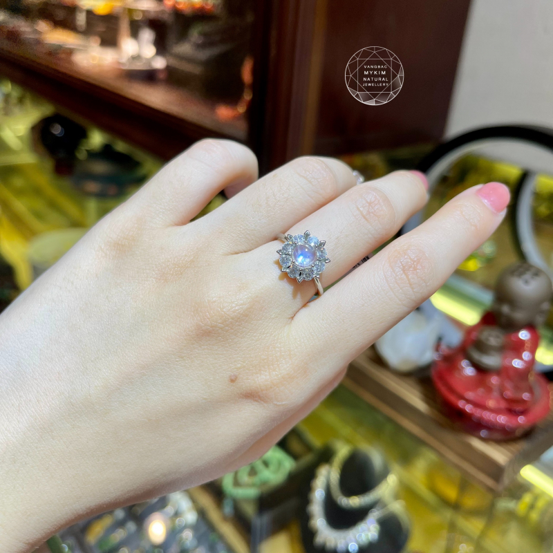 Nhẫn Đá Mặt Trăng - Bạc si vàng trắng 18k