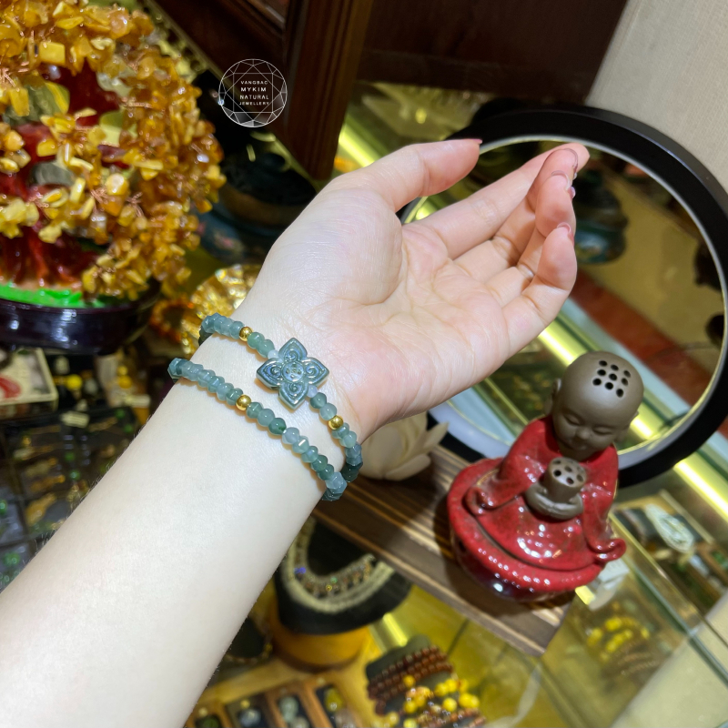 Vòng Ngọc Phỉ Thúy Băng Dầu - Hoa Bốn Lá mix Vàng 24k