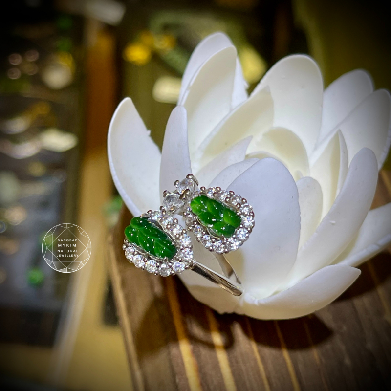 Nhẫn Lá Ngọc Phỉ Thúy Hoàng Đế - Imperial Jadeite - Bọc bạc si vàng trắng 18k - MS03