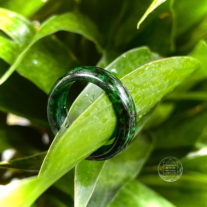 💚 NHẪN NGỌC PHỈ THÚY NGUYÊN KHỐI | VÂN NGỌC RÊU ĐẬM – THIẾT KẾ UNISEX, NHIỀU SIZE