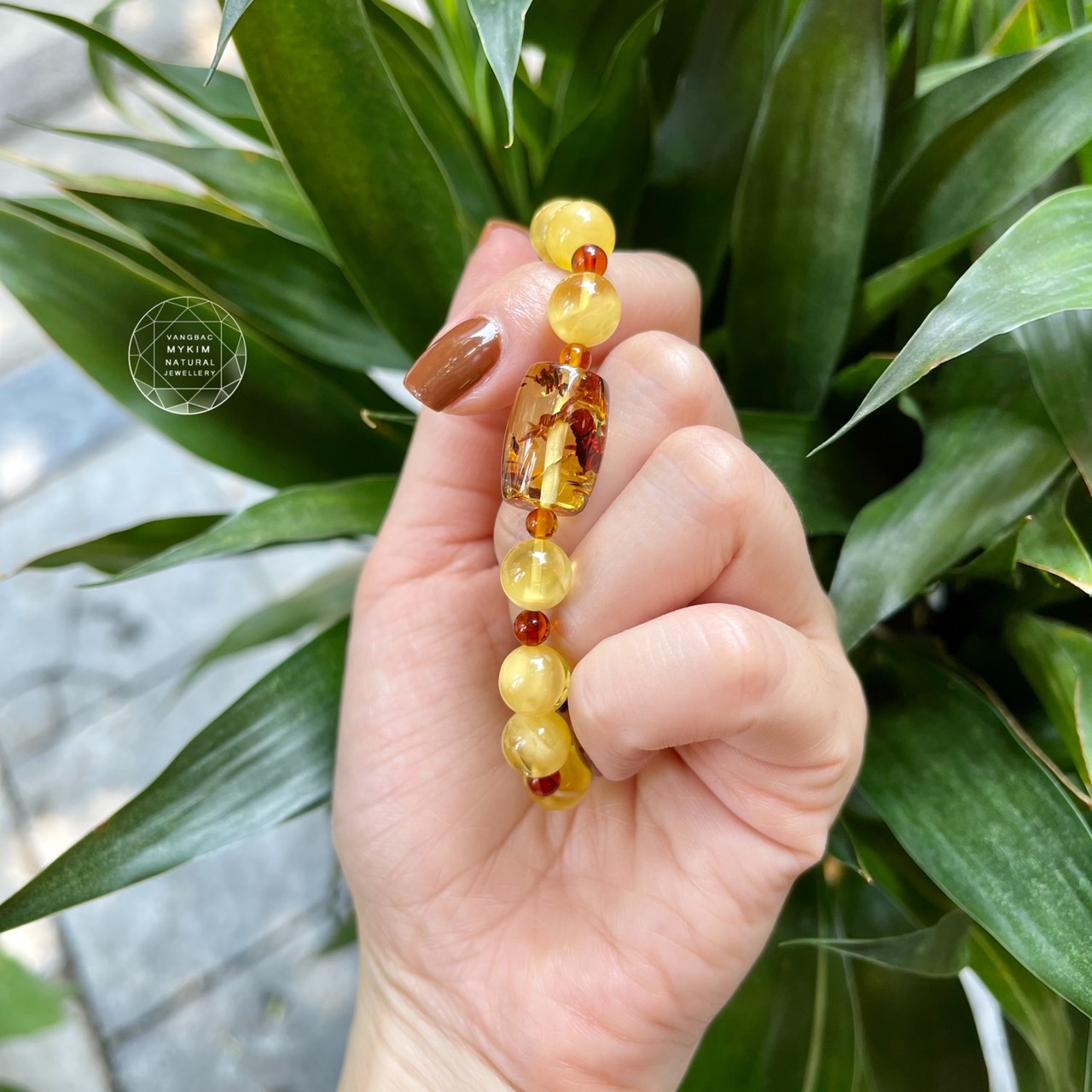 Vòng Hổ Phách mix Lu Thống