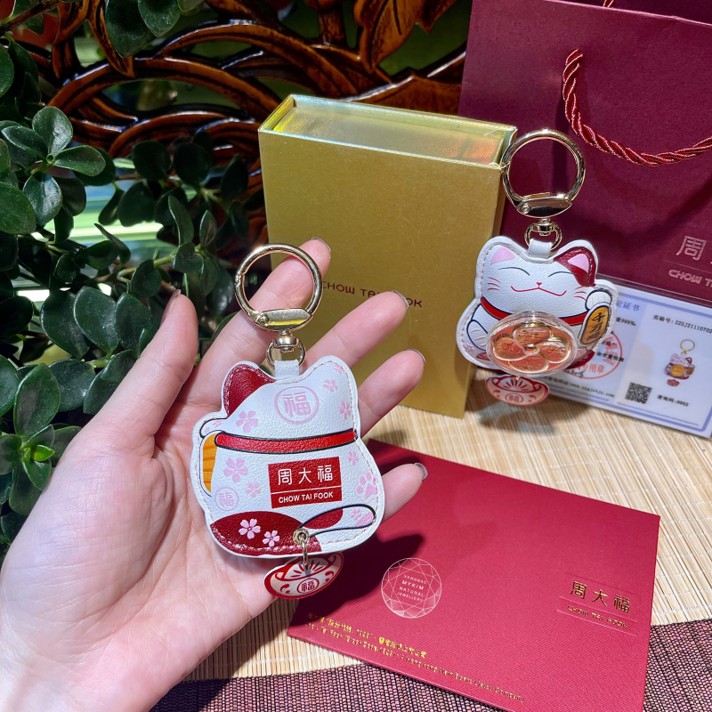 Móc treo Mèo Thần Tài bằng da - Kim Ngân xoay vàng 999 - kèm kiểm định