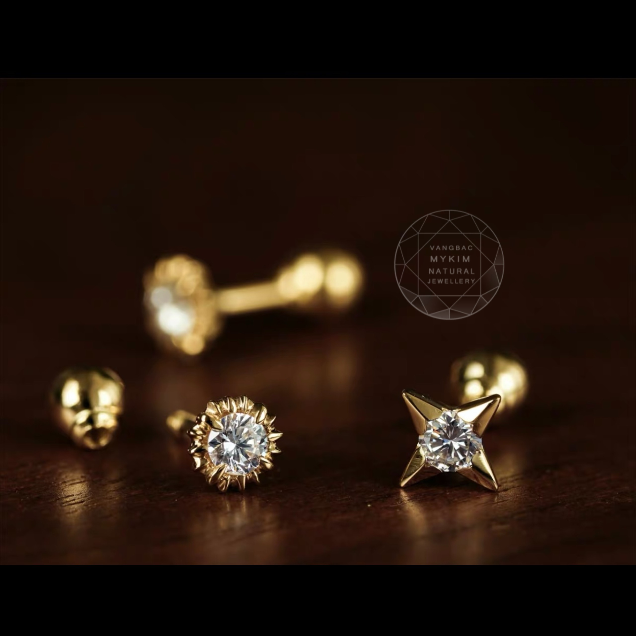Bông Tai Đính Kim - Vàng 18k