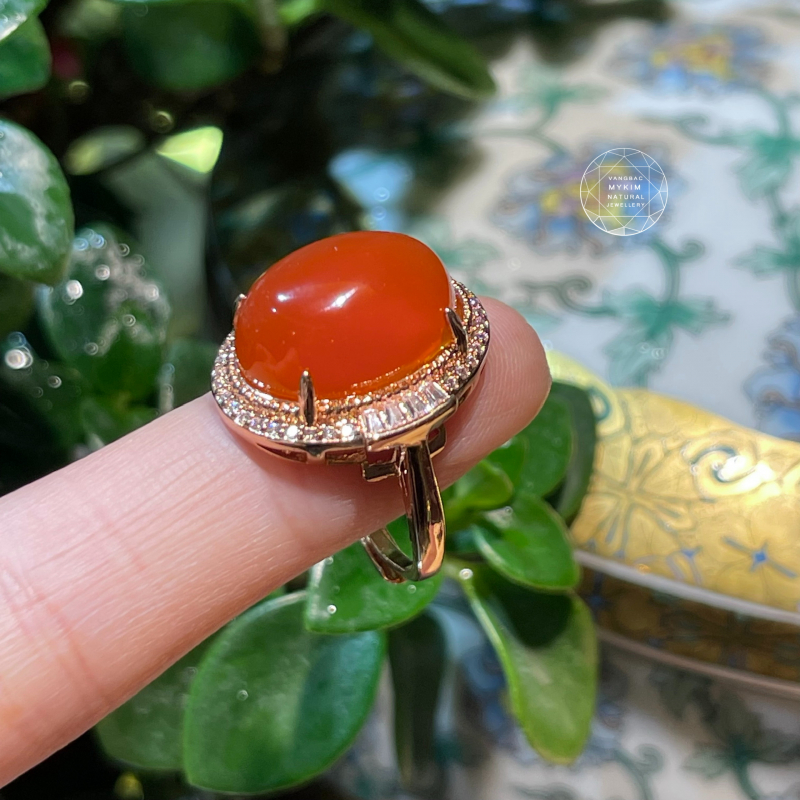 Nhẫn Mã Não Nam Hồng Vip - Silver & Gold 18k - Gắn đá trắng