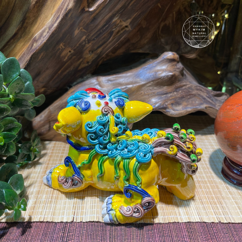 🐉 Kỳ Lân Vàng Hoa Văn Xanh – Gốm Sứ Men Rạn Đài Loan | Tượng Linh Vật Trang Trí Trấn Trạch