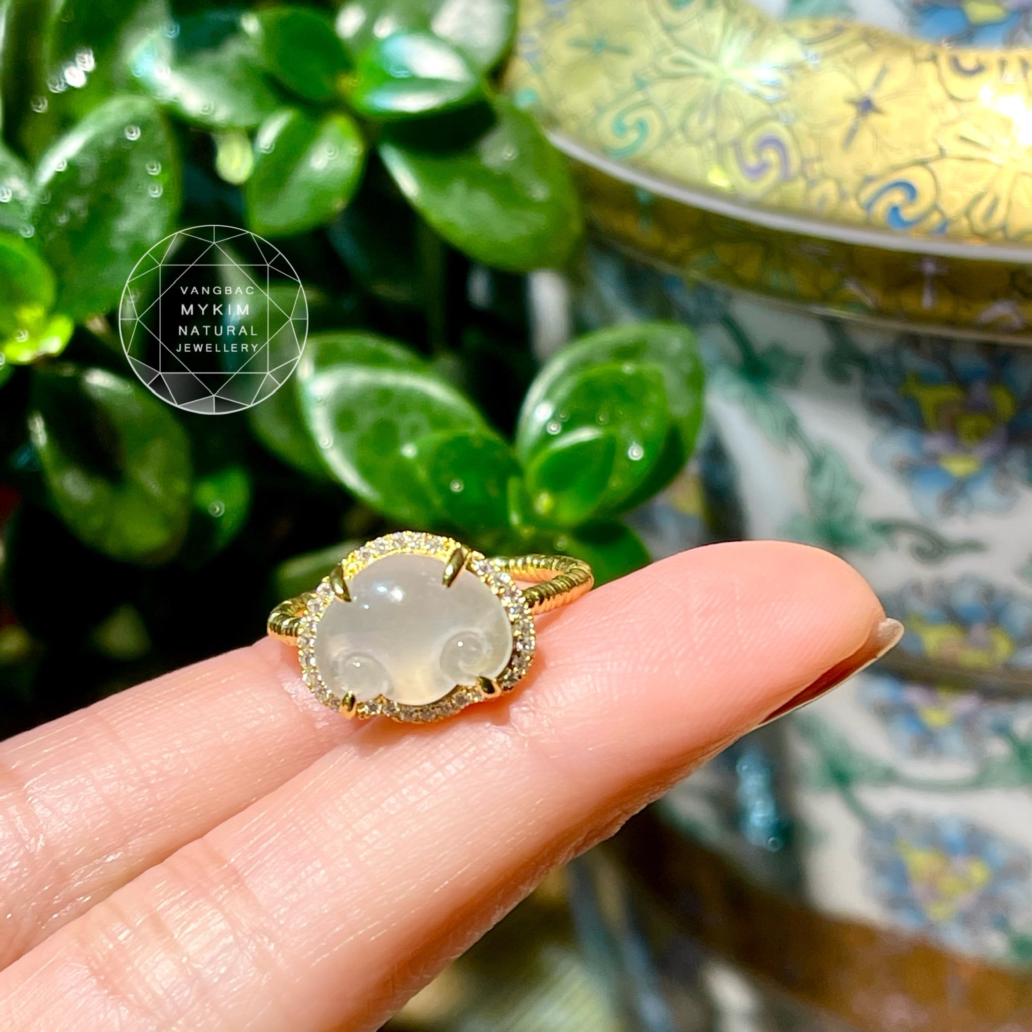 Nhẫn Băng Ngọc Phỉ Thúy Jadeite - Vàng 14k - Khóa Trường Mệnh