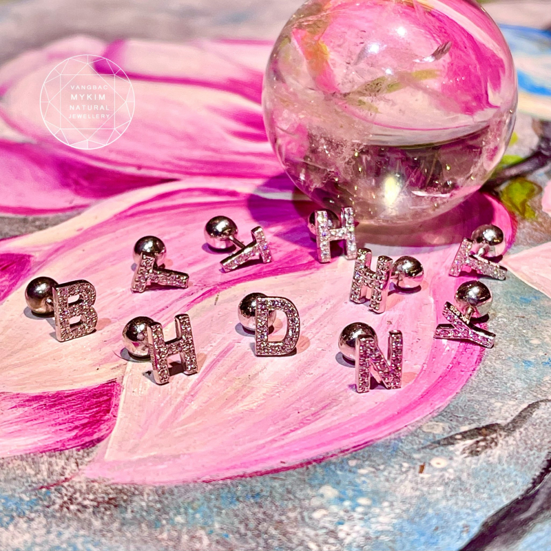 Bông Tai Chữ Cái - Bạc Si Vàng Trắng 18k Cao Cấp