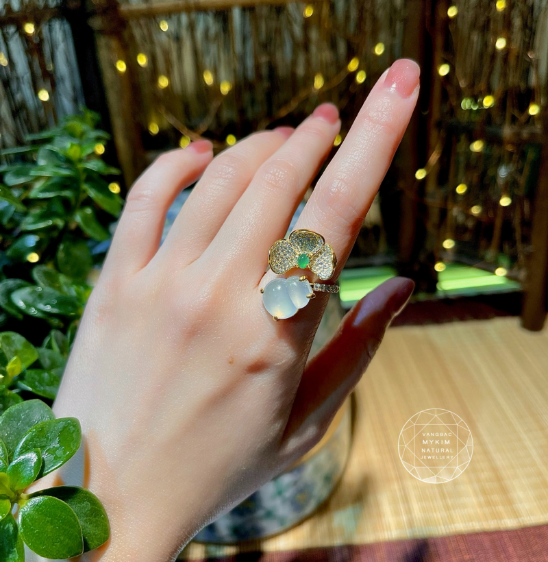 💍 Nhẫn Hồ Lô Băng Ngọc Phỉ Thúy – Vàng 18k – Kim Cương Moissanite – Kèm Kiểm Định