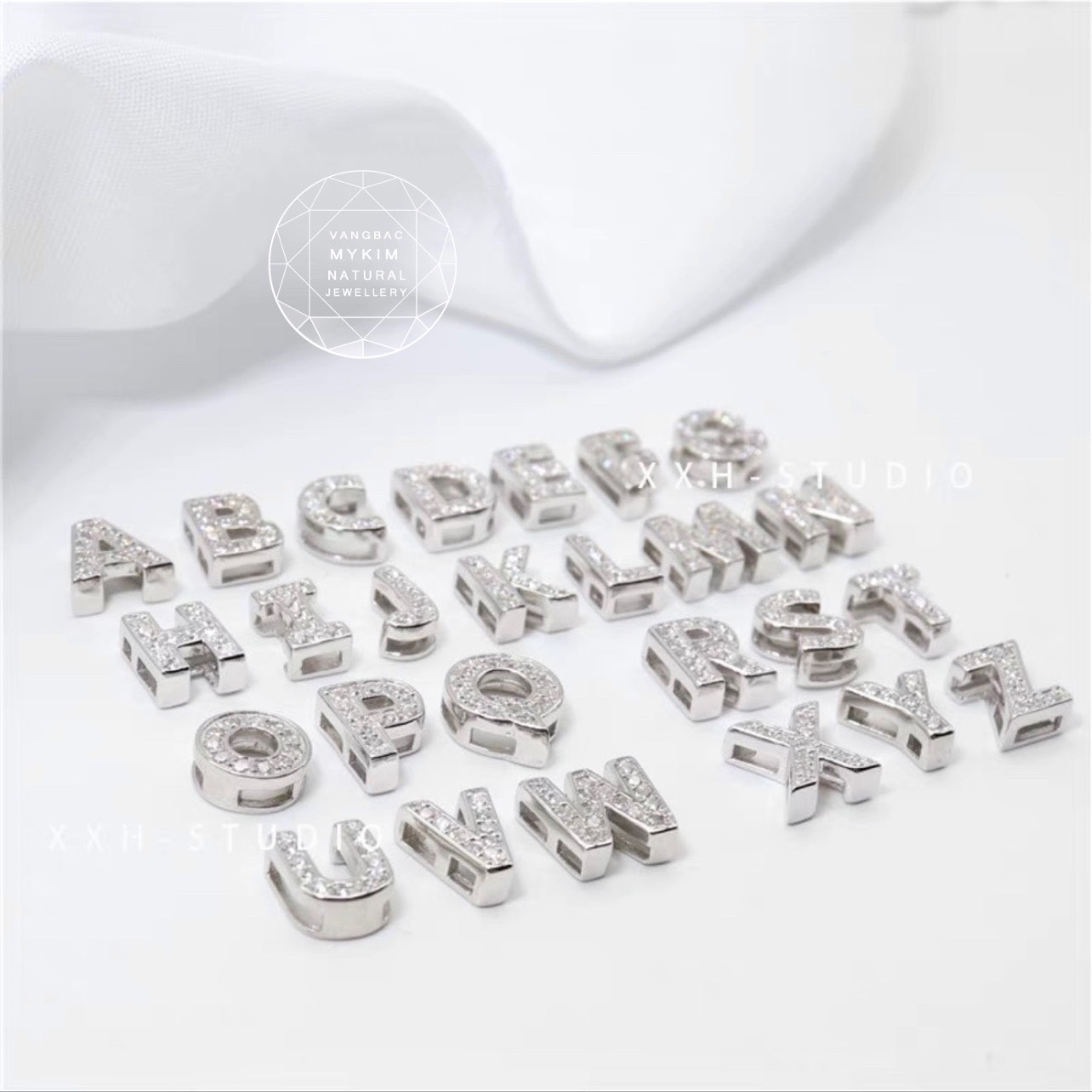 Mặt dây chữ đính đá - Vàng Trắng 14k - 18k