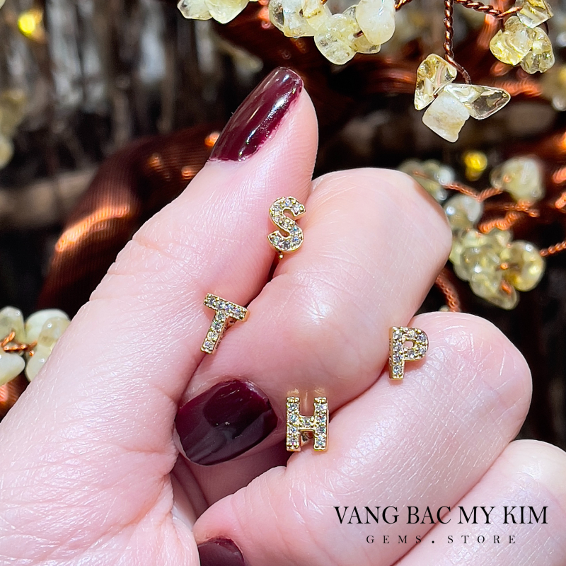 Bông Tai Chữ Cái - Vàng 14k Size 6x5mm