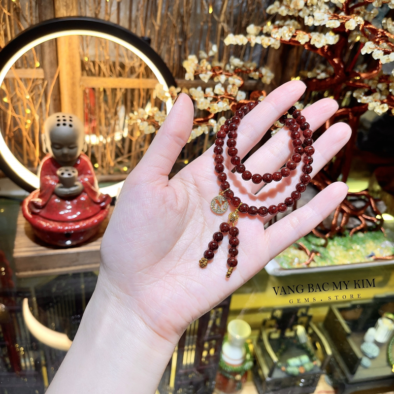 Chuỗi Vòng Thạch Anh Tóc Nâu Đỏ mix Charm Vàng 10k