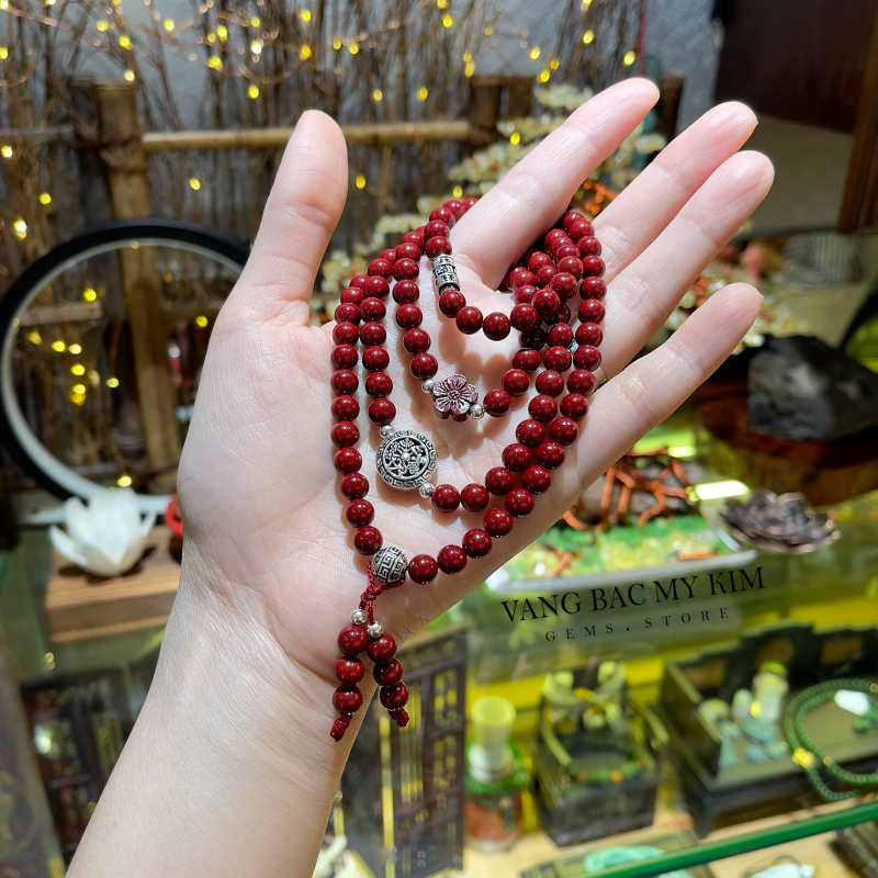 Chuỗi 108 Hạt Chusa Đỏ Sẫm VIP – 4 Vòng Quấn Mix Charm Bạc 925 - Bình An, May Mắn