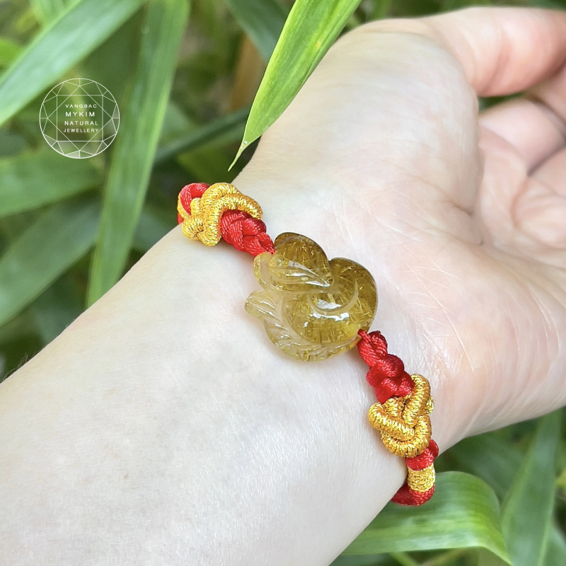 🔴 Dây Chỉ Đỏ May Mắn Mix Hồ Ly Thạch Anh Tóc Vàng VIP