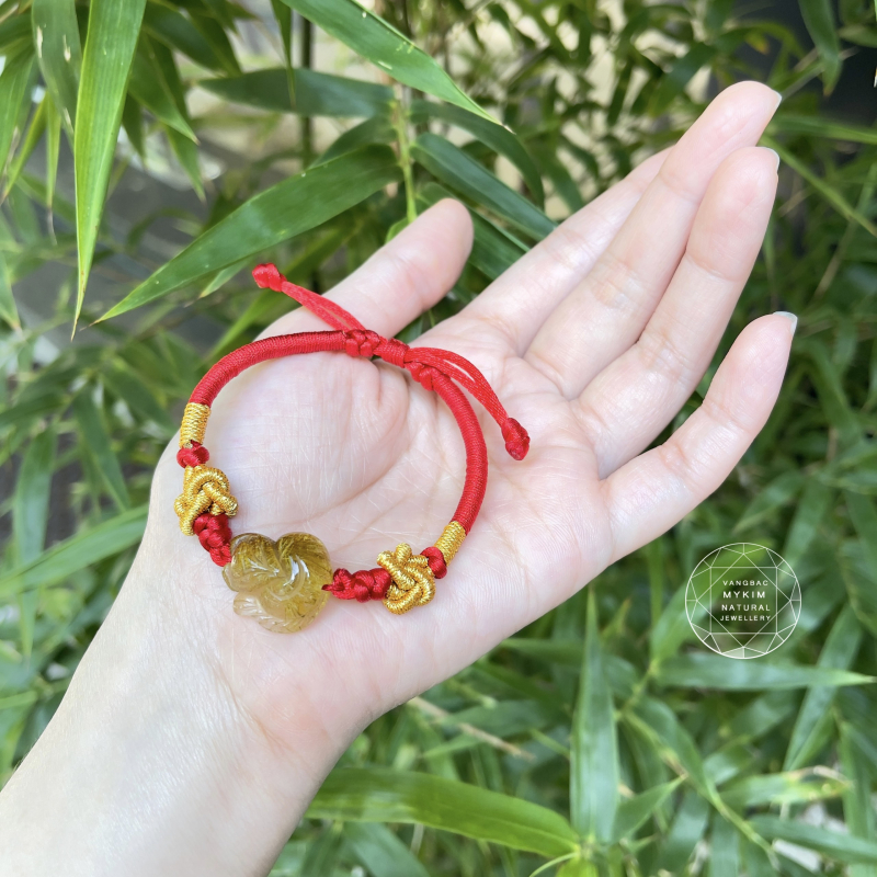🔴 Dây Chỉ Đỏ May Mắn Mix Hồ Ly Thạch Anh Tóc Vàng VIP