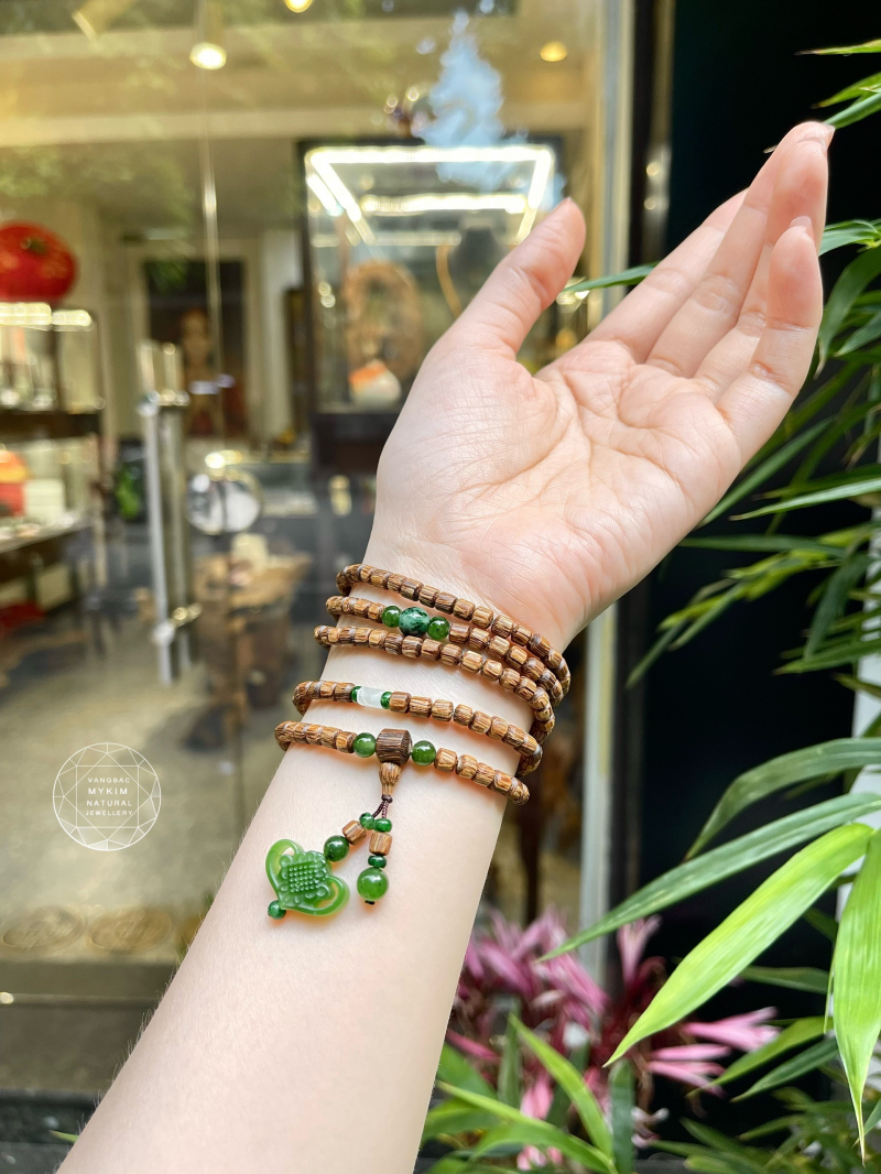 Chuỗi 5 vòng trầm đốt trúc kết Ngọc Bích & Ngọc Jadeite