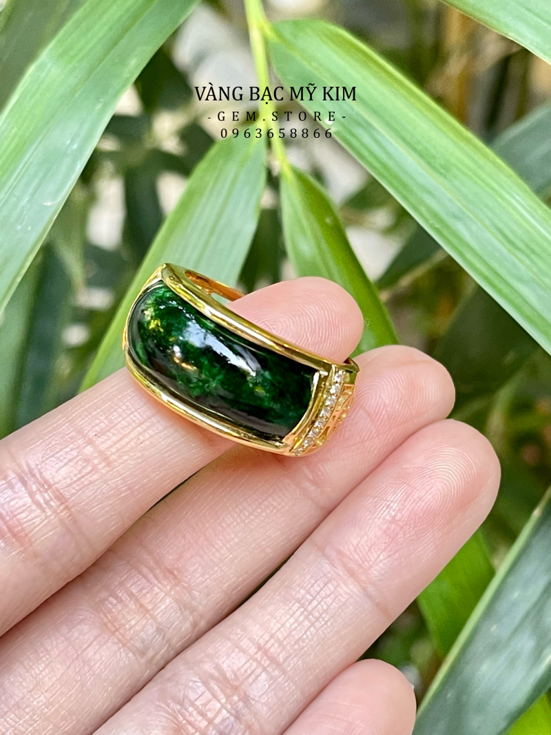 Nhẫn Yên Ngựa - Ngọc Phỉ Thúy Jadeite - Vàng 10k - 14k
