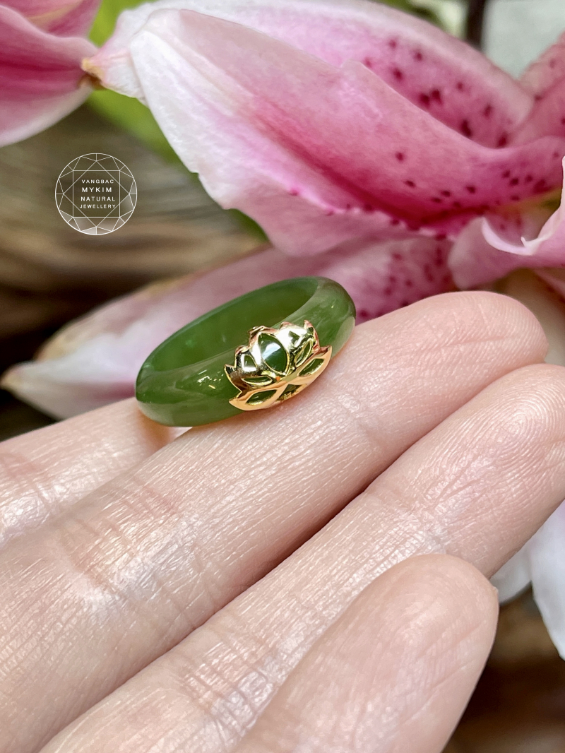 💍 Nhẫn Ngọc Bích Nephrite Hoa Sen 🌸 • Vàng 10k Sang Trọng • Trang Sức Phong Thủy Tài Lộc & Bình An