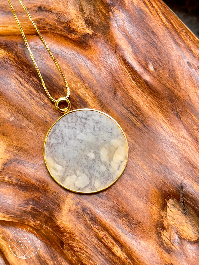 Mặt Dây Vô Sự Bài - Băng Ngọc Phỉ Thuý Jadeite - Vàng 18k