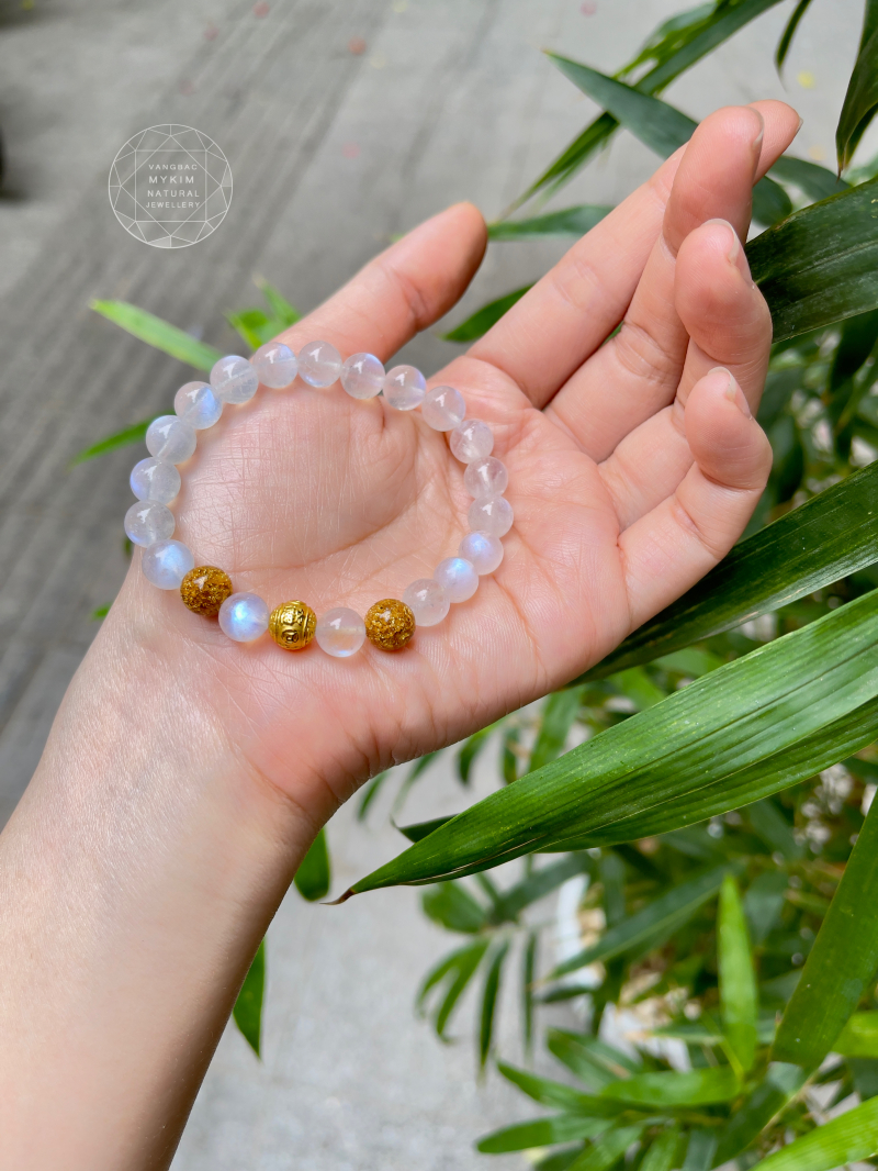 💛 Vòng Đá Mặt Trăng VIP – Mix Charm Vàng Ummani & Đá Cám Vàng | Tĩnh Lặng & Nội Lực