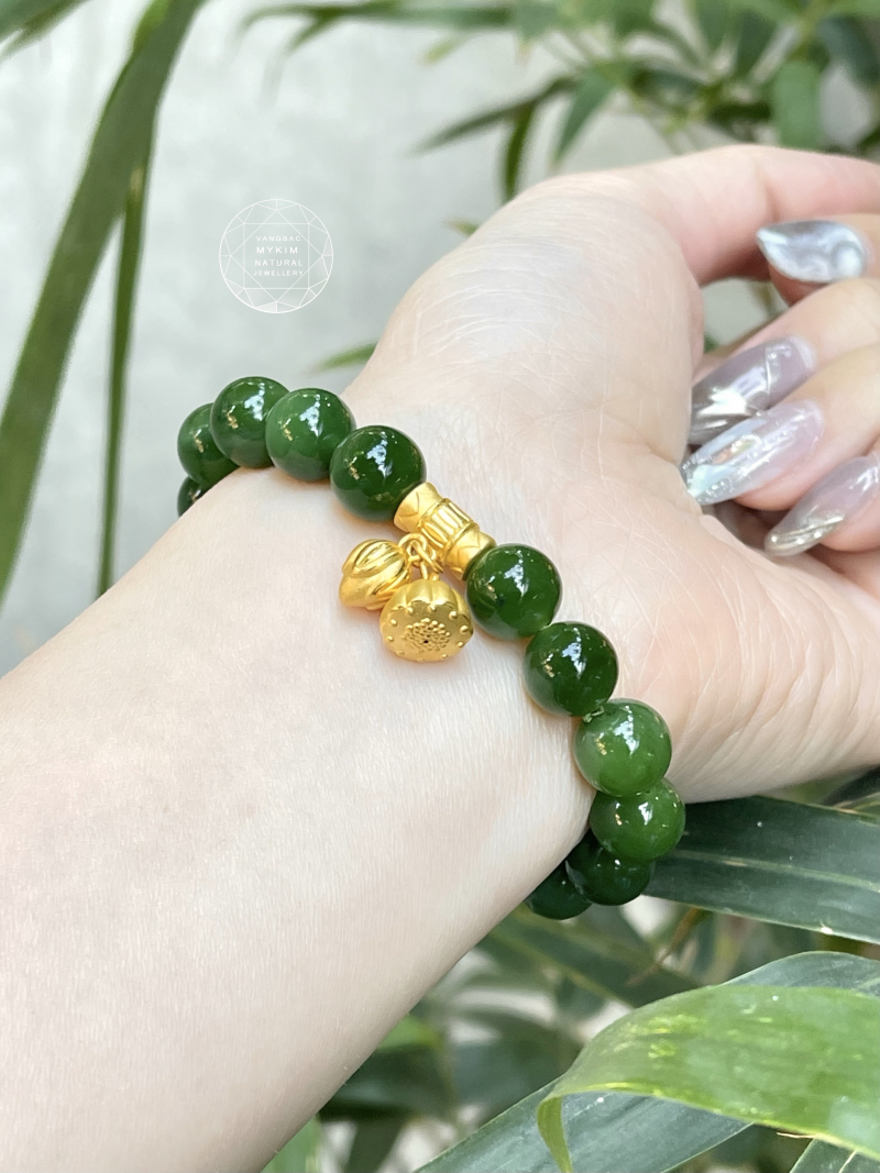 Vòng Ngọc Bích Charm Hoa Sen Vàng 24k