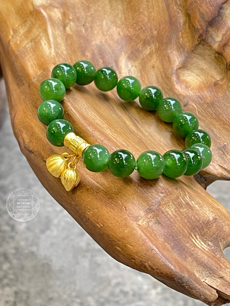  Vòng Ngọc Bích Charm Hoa Sen • Vàng 2.4k • Trang Sức Phong Thủy Bình An & Tài Lộc