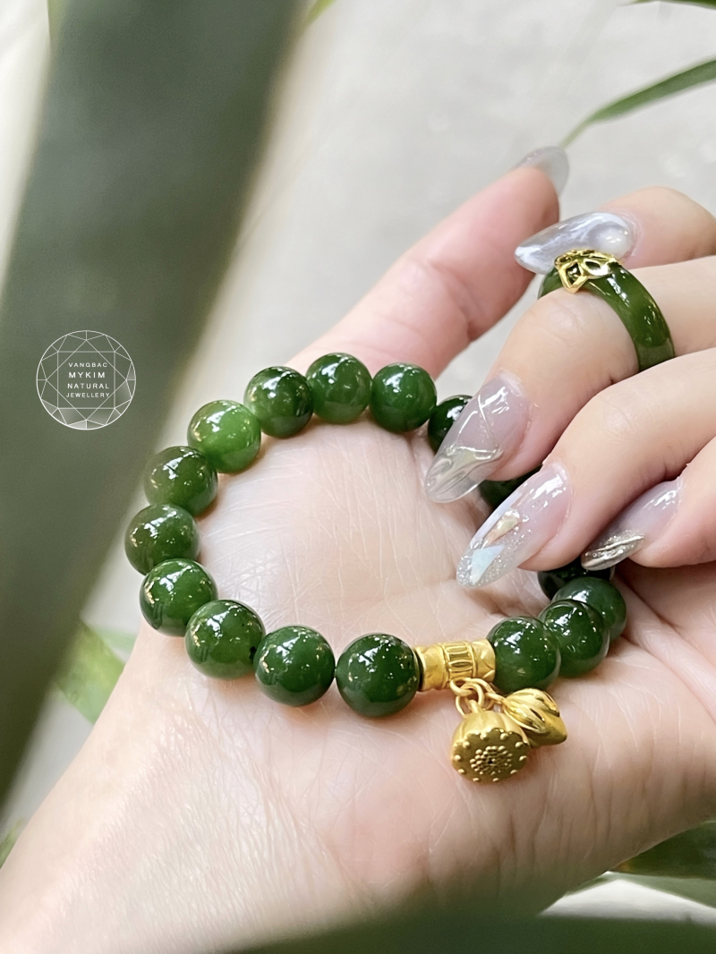 Vòng Ngọc Bích Charm Hoa Sen Vàng • Trang Sức Phong Thủy Bình An & Tài Lộc