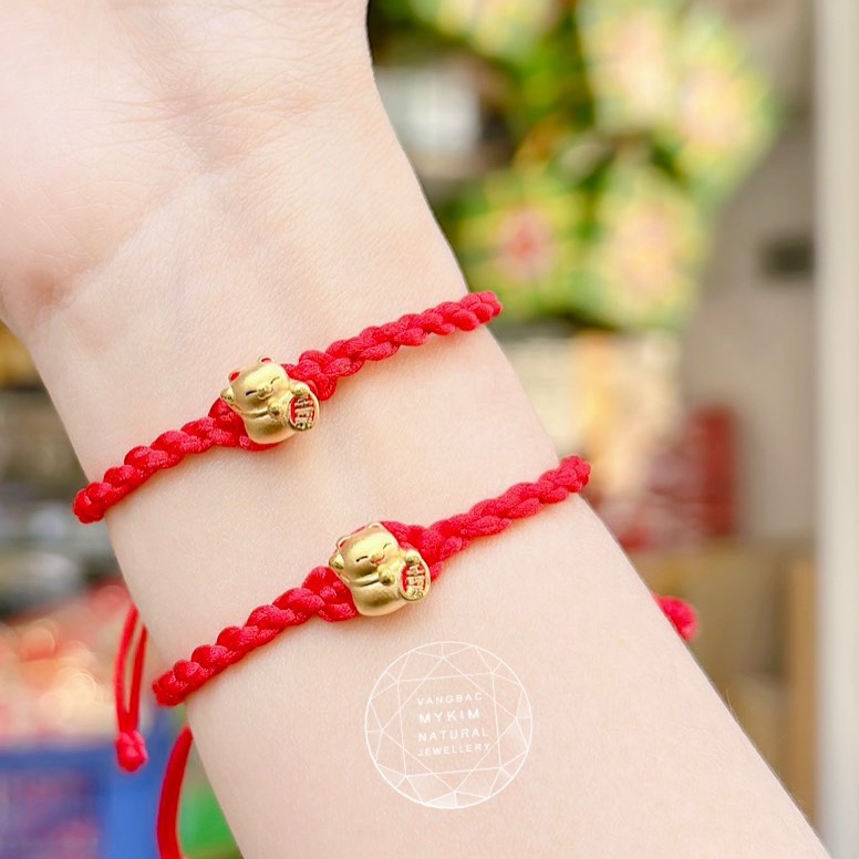 Dây Tết Chỉ Đỏ - Charm Mèo Thần Tài Vàng 24k