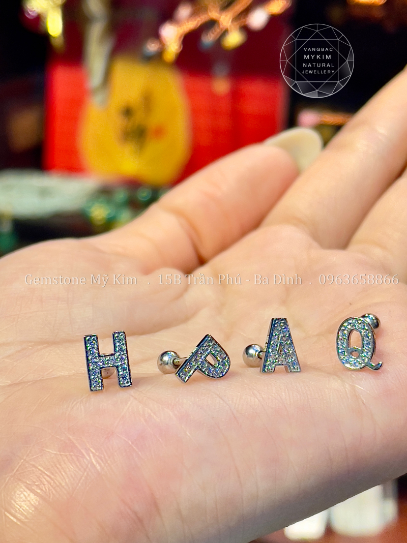 Bông Tai Chữ Bạc Si Vàng Trắng - Phiên Bản 2023 - Size 8x6mm